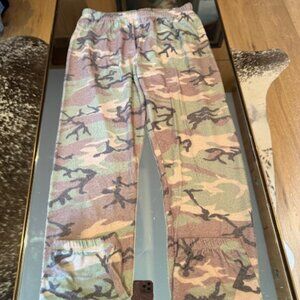 Pre-loved Wildfox Camo Fleece Joggers - Women's M